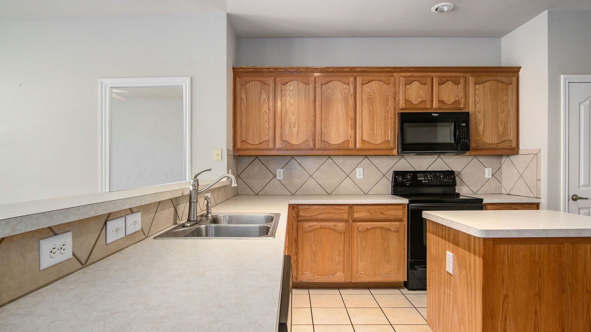 Fort Worth House: 6036 Horse Trap Drive