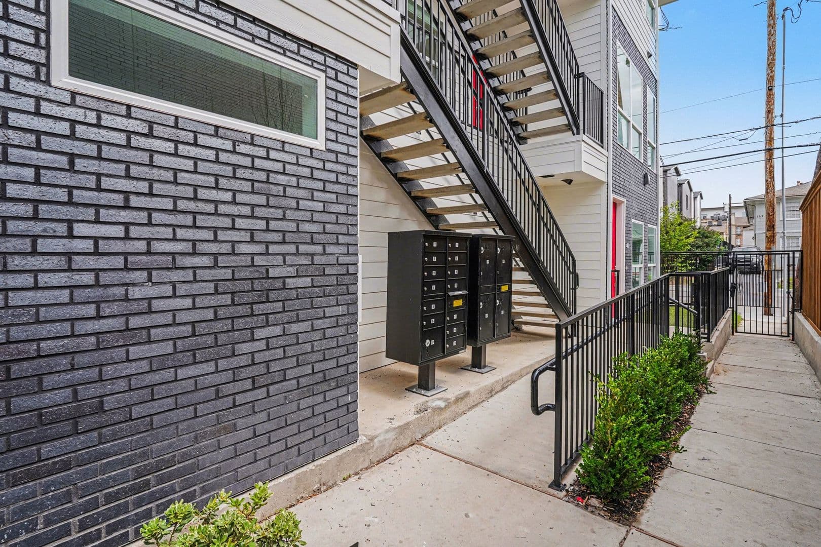 Dallas House: 2217 N Fitzhugh Avenue #301