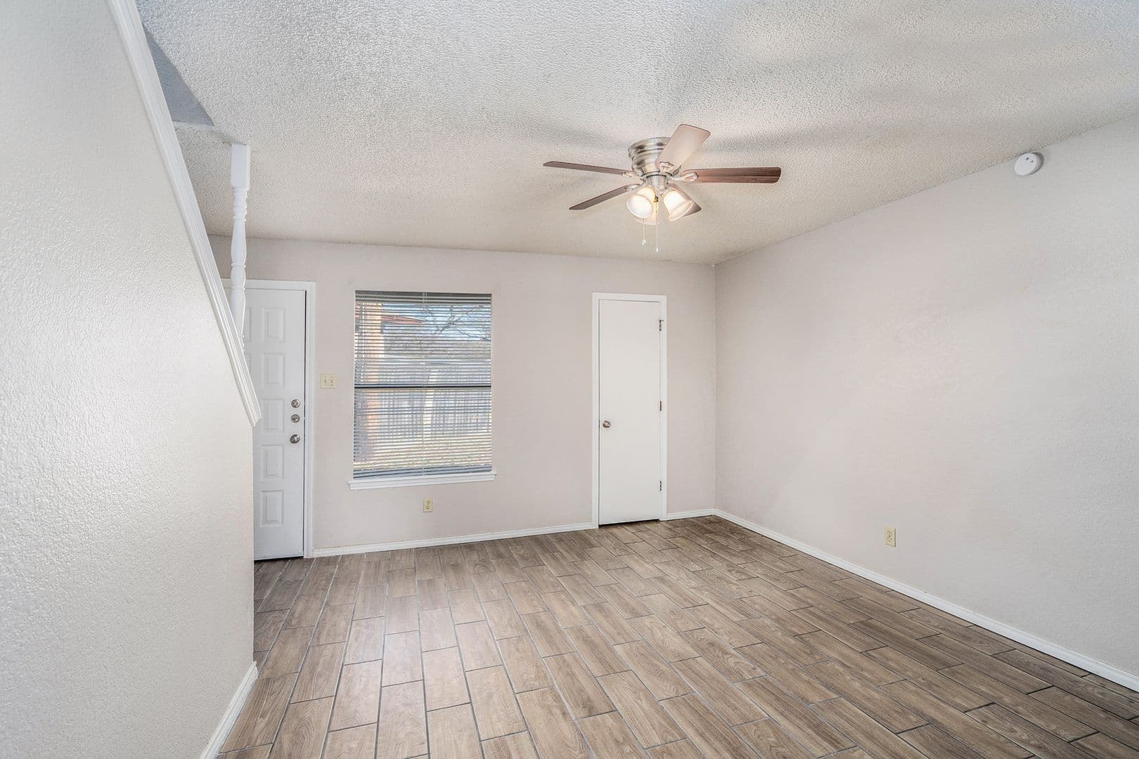 Haltom City House: 3301 Aurora Street