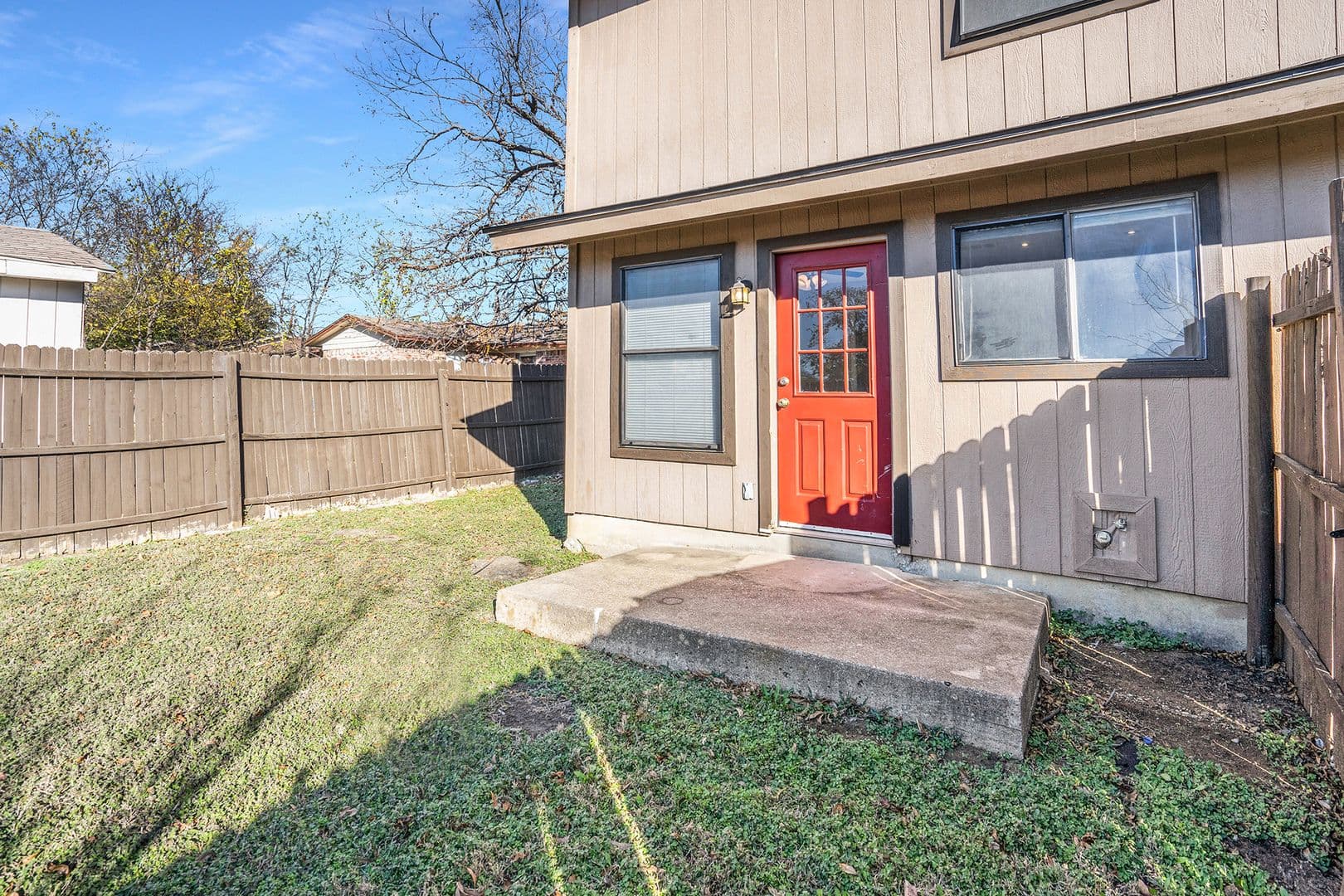 Haltom City House: 3301 Aurora Street