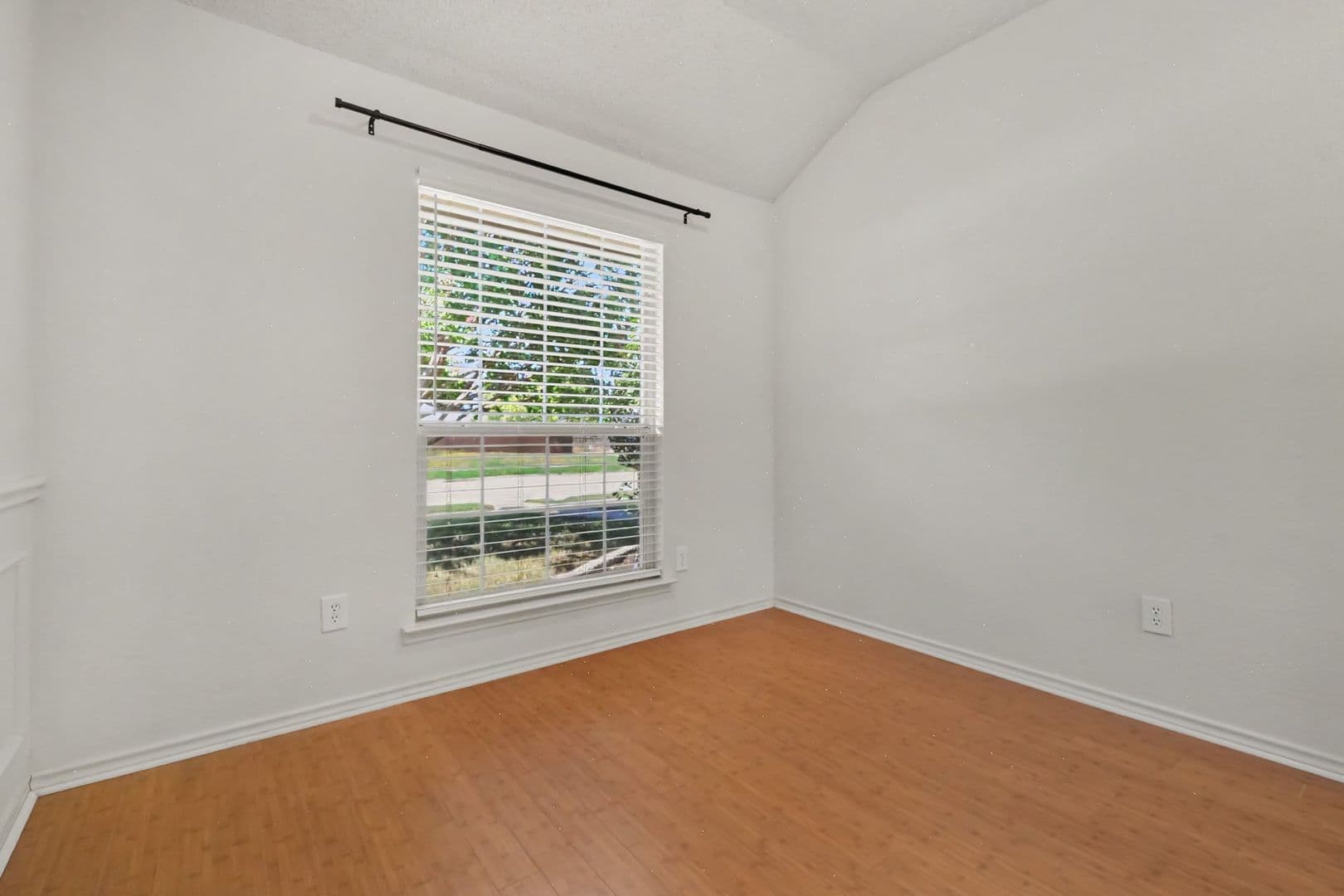Allen House: 1306 Woodmont Dr