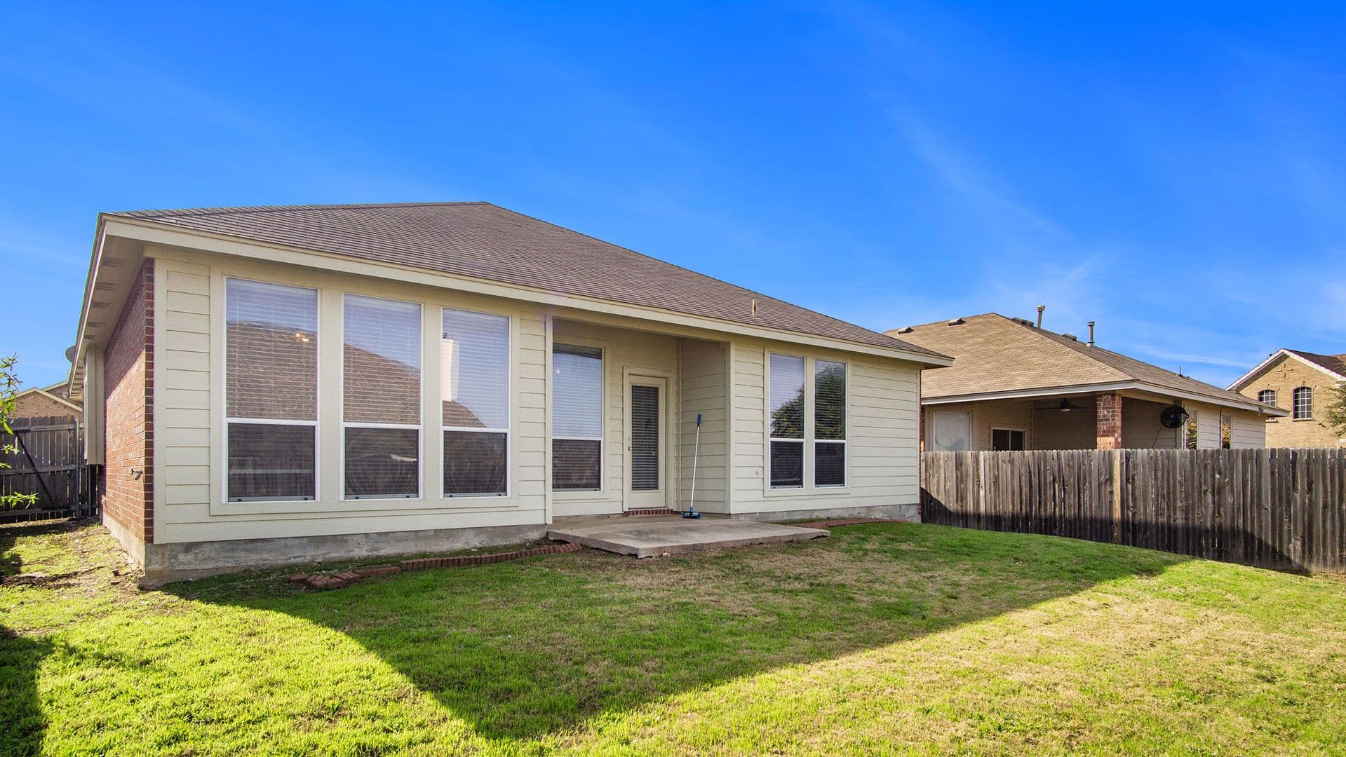 Fort Worth House: 6036 Horse Trap Drive