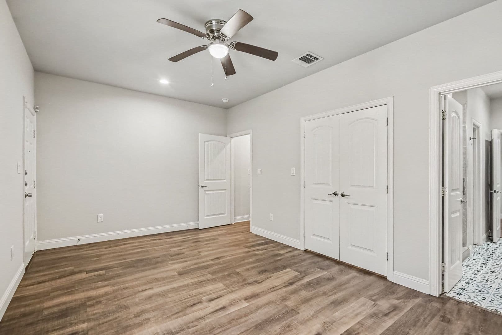 Fort Worth House: 1306 Orange Ave