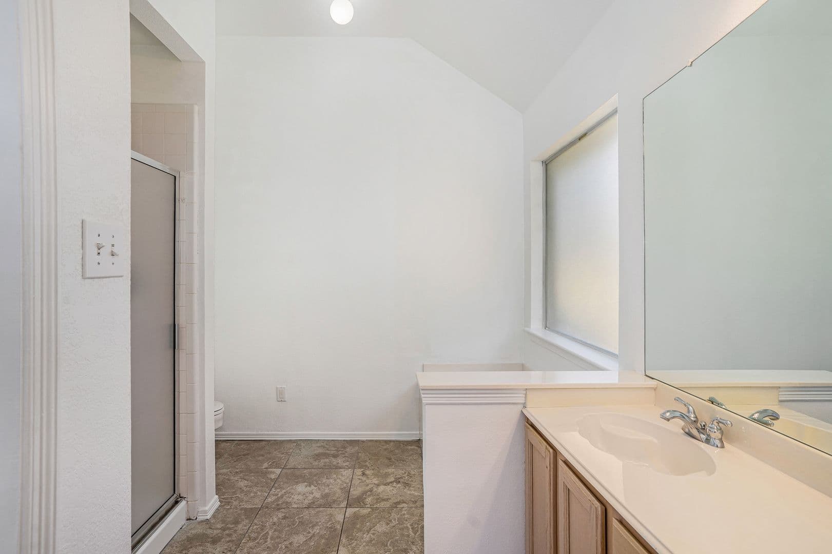Arlington House: 4712 Shorewood Drive