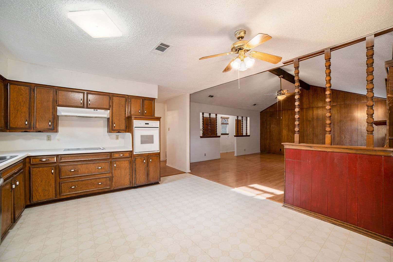 Lewisville House: 1608 San Antone Lane
