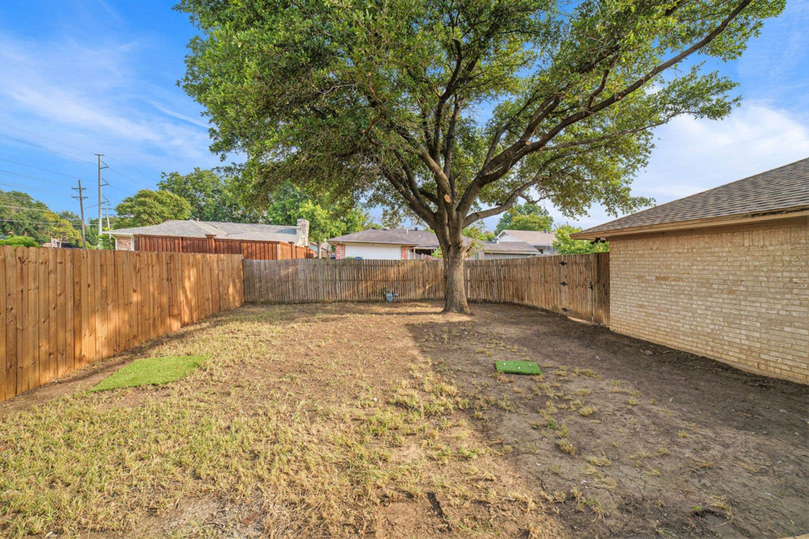 Lewisville House: 1608 San Antone Lane