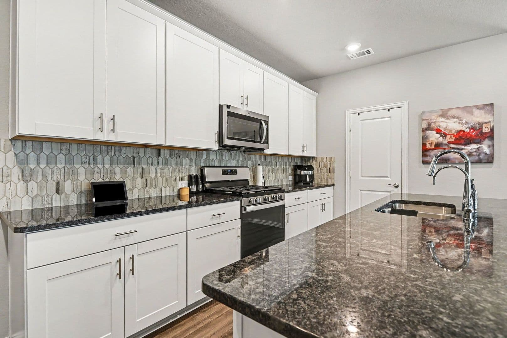 Fort Worth House: 10616 Namito St