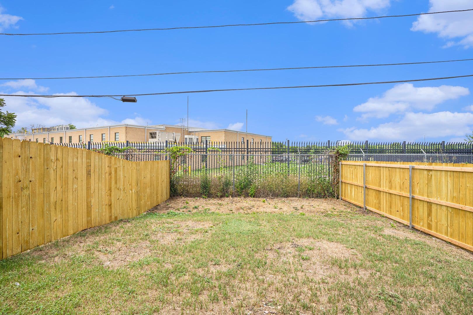 Fort Worth House: 2200 Brookes St