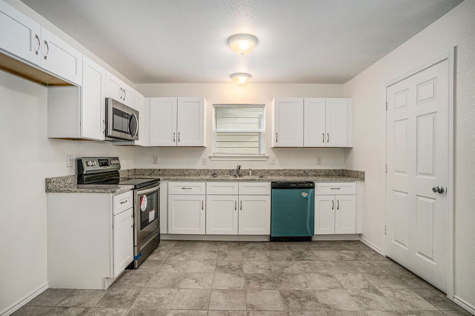 Rio Vista House: 405 Whitney Court
