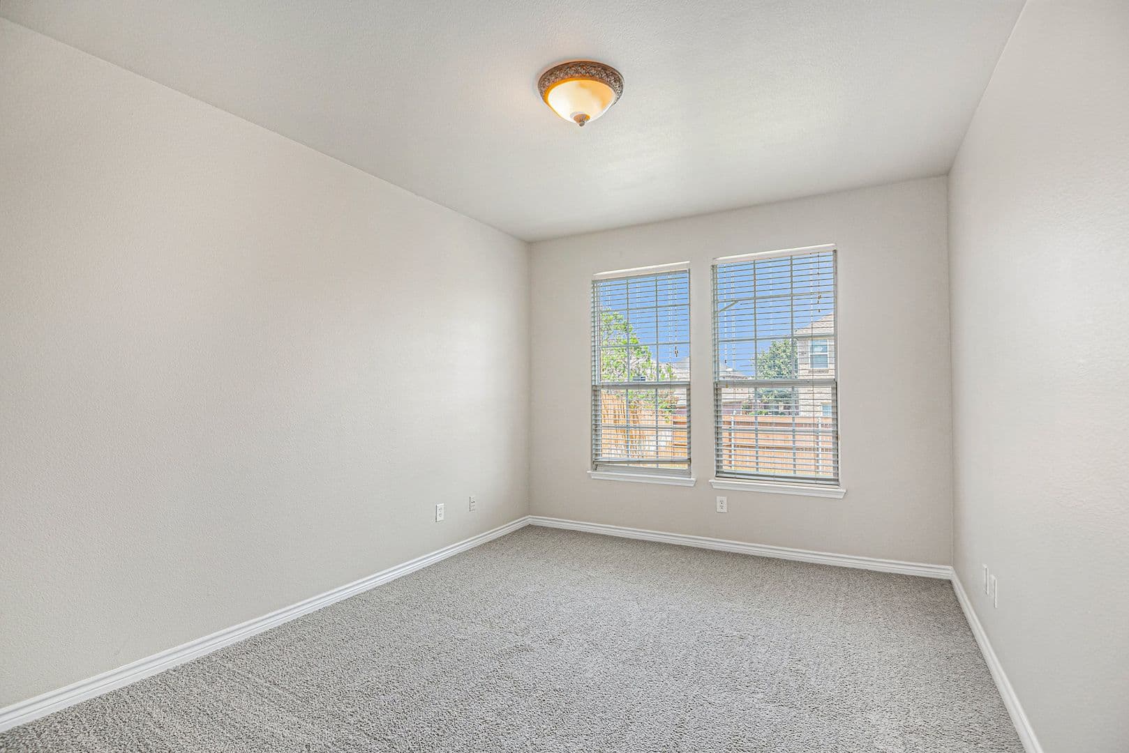 Euless House: 605 Port Royale Way