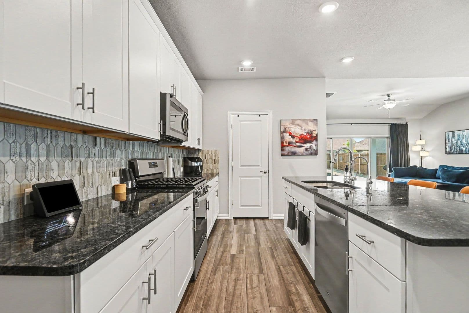 Fort Worth House: 10616 Namito St