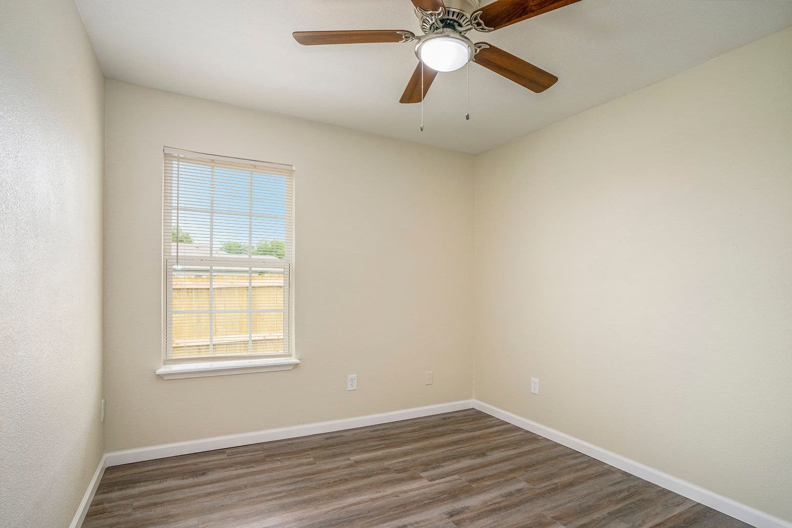 Fort Worth House: 2200 Brookes St