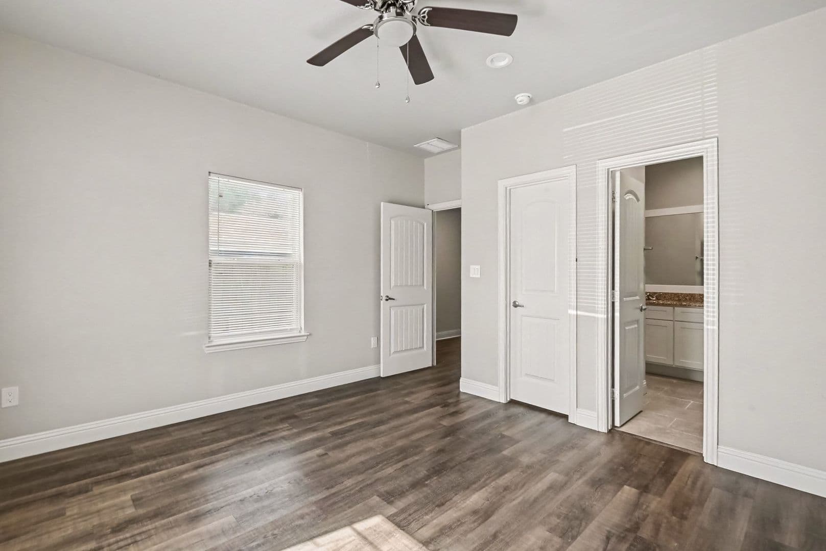 Fort Worth House: 1306 Orange Ave