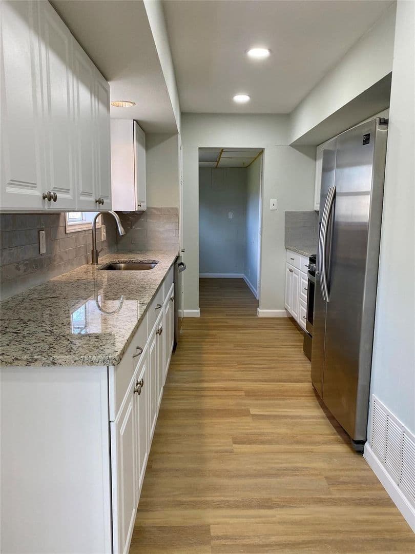 Mesquite House: 2859 Linhaven Drive