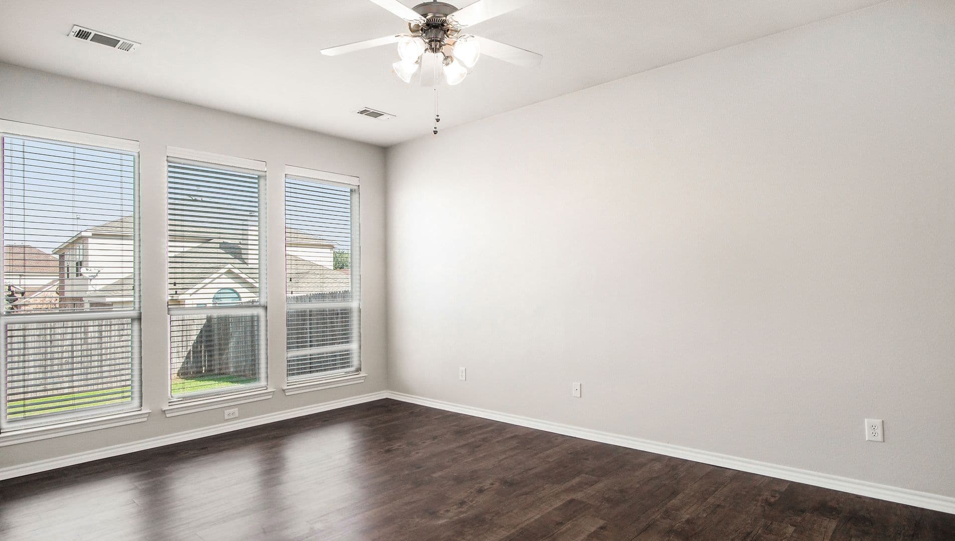 Fort Worth House: 6036 Horse Trap Drive