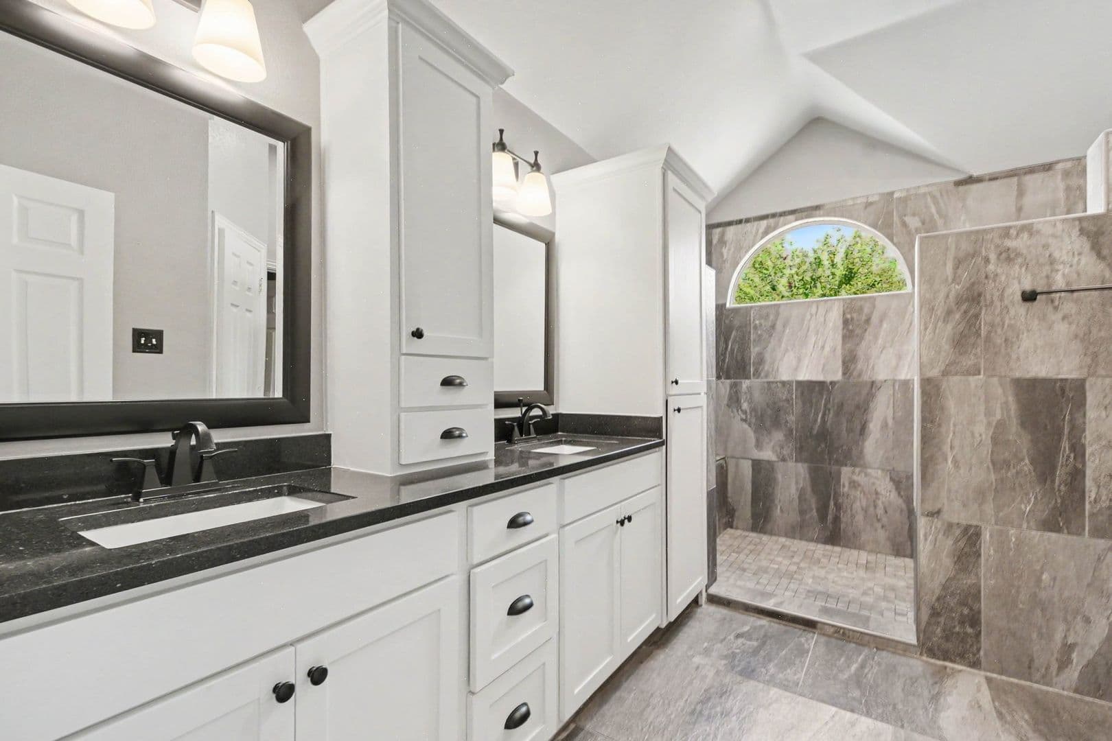 Allen House: 607 Grimsworth Ct