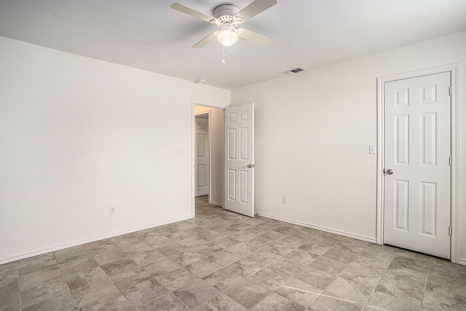 Rio Vista House: 405 Whitney Court