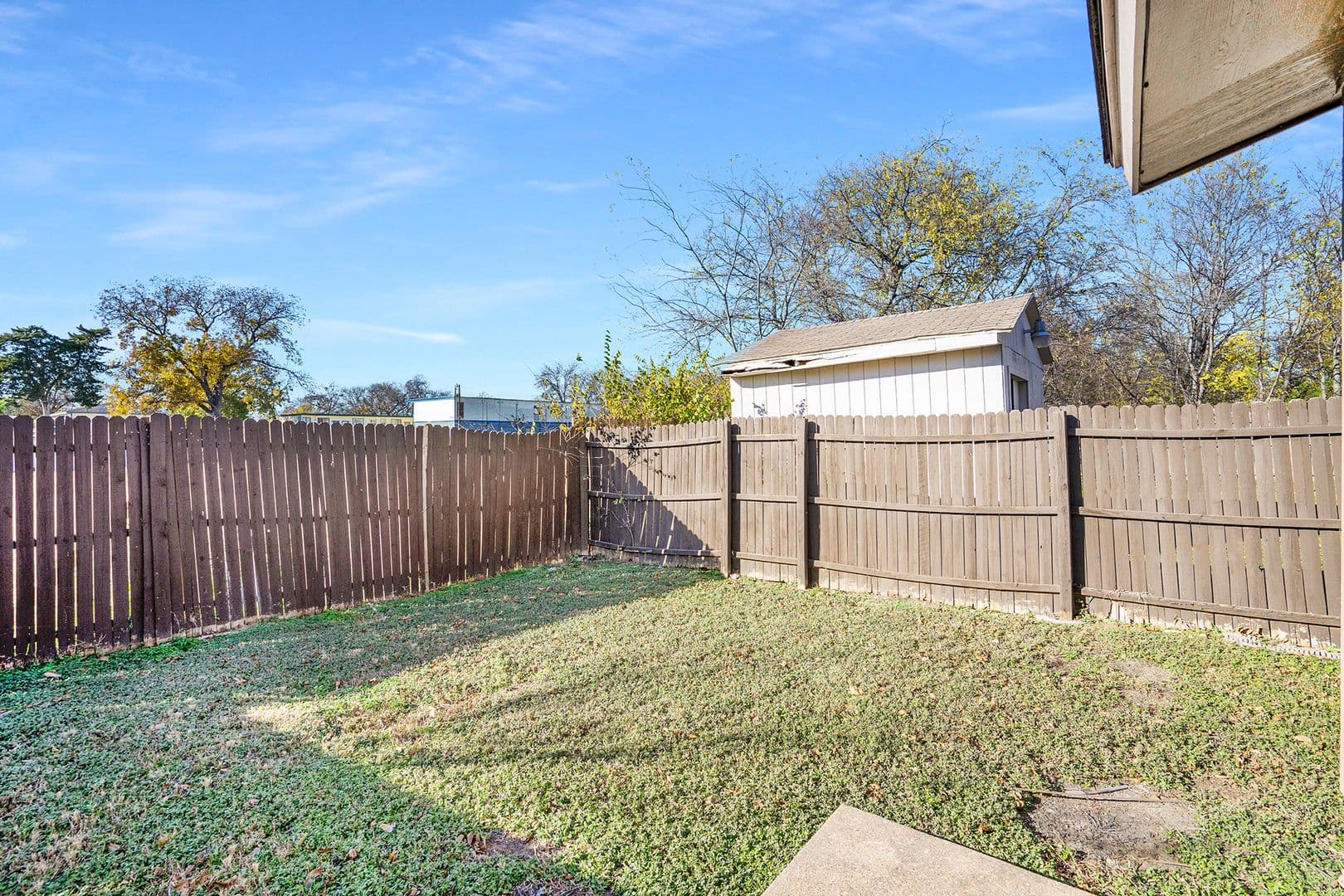 Haltom City House: 3301 Aurora Street