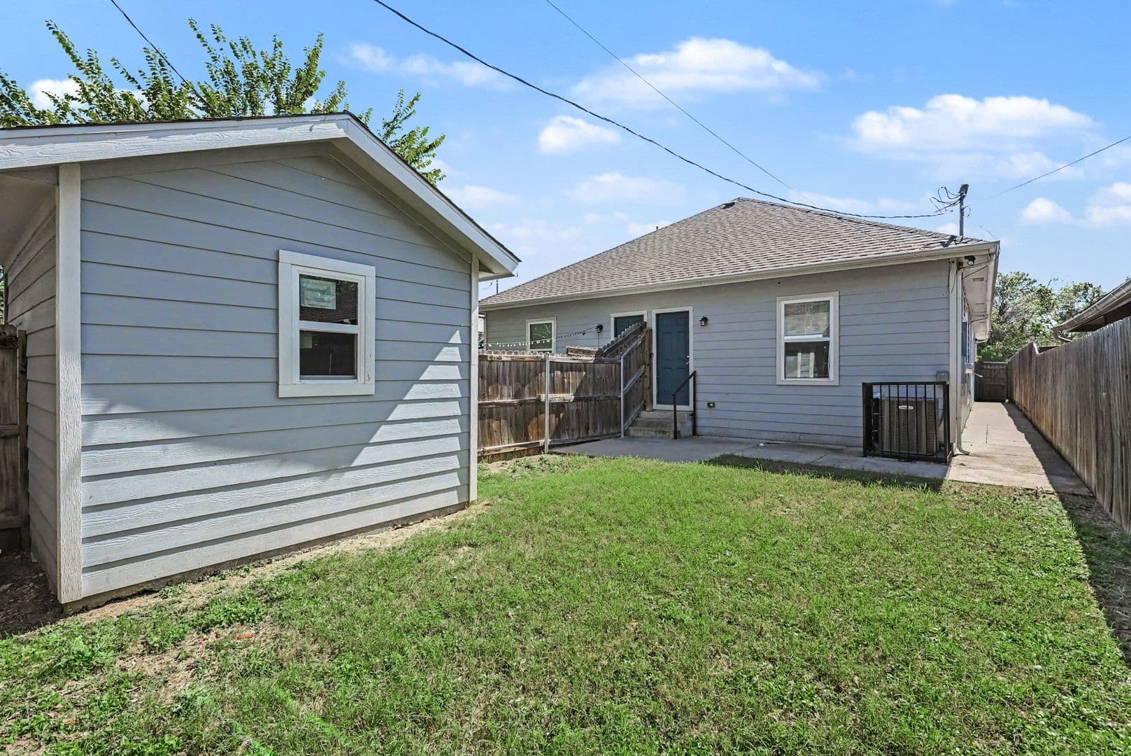 Fort Worth House: 1306 Orange Ave