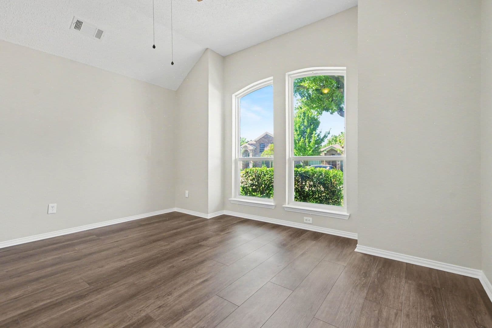 Allen House: 607 Grimsworth Ct