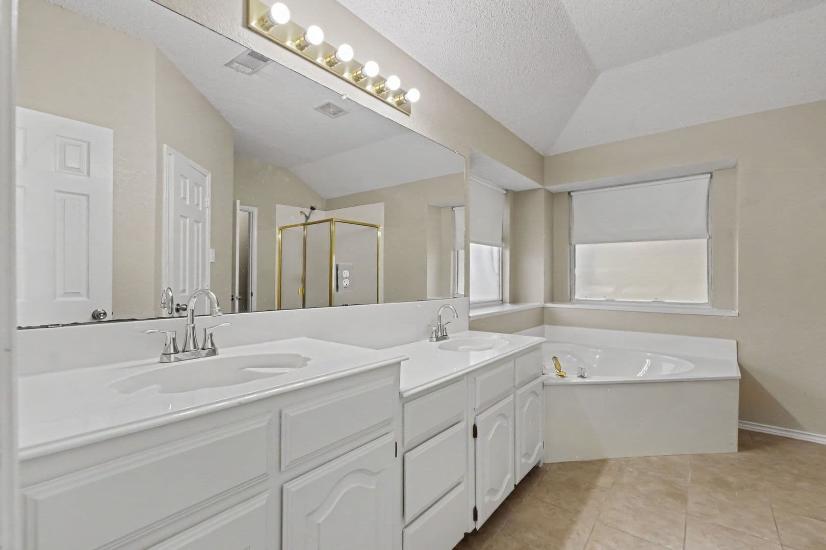 Allen House: 1306 Woodmont Dr