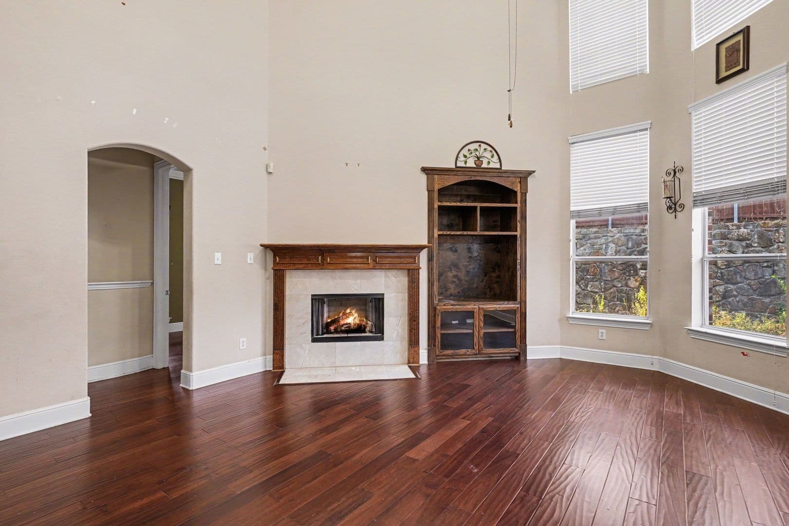 Irving House: 1344 Valley Vista Dr