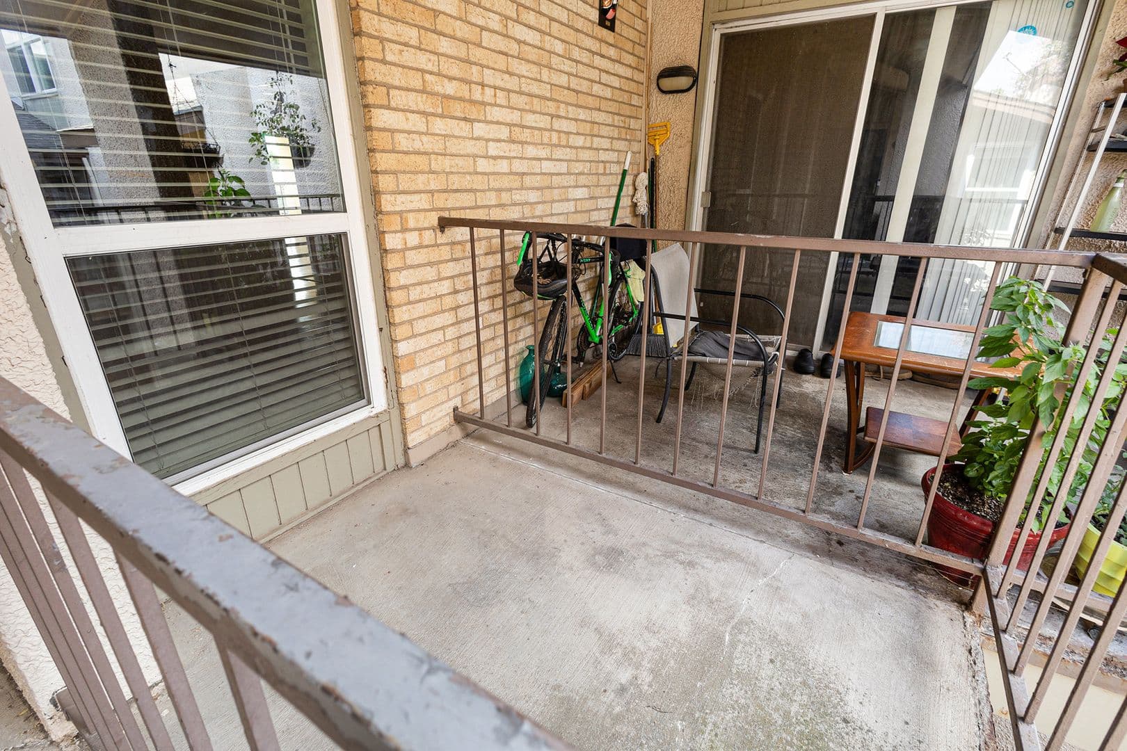 Dallas House: 12806 Midway Rd #2029