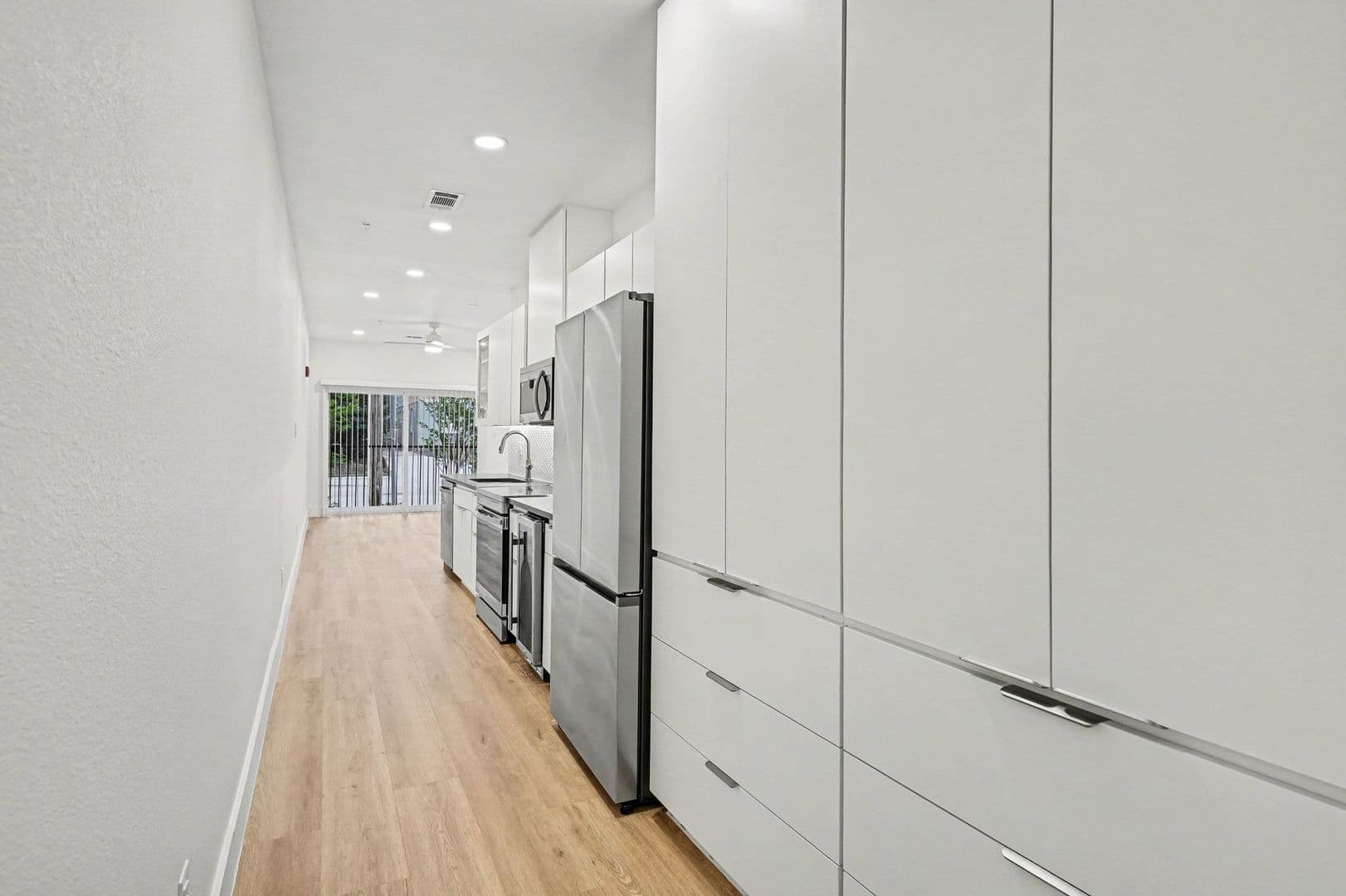 Dallas House: 2217 N Fitzhugh Avenue #101
