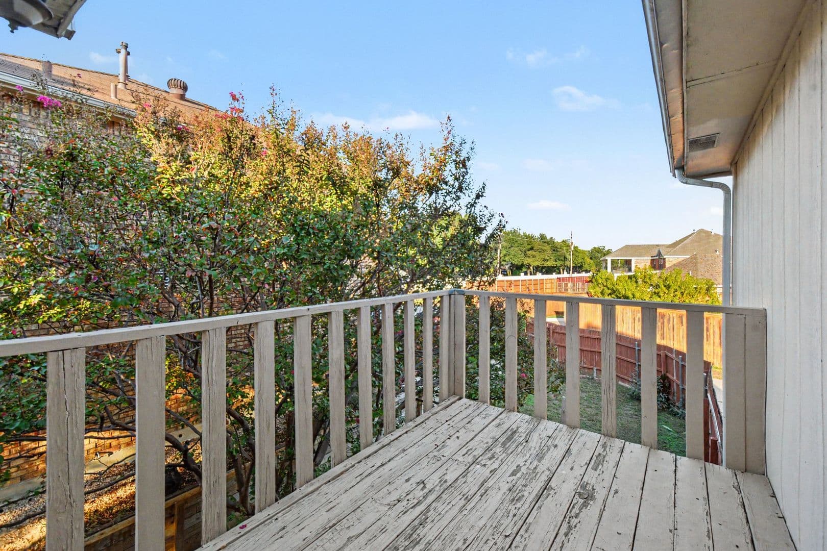 Coppell House: 588 Lake Forest Drive