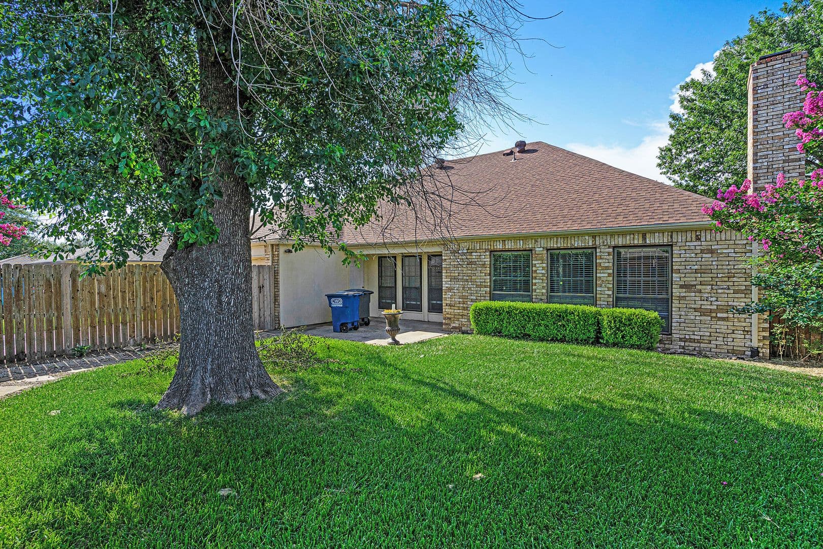 Allen House: 802 Pebblebrook Drive