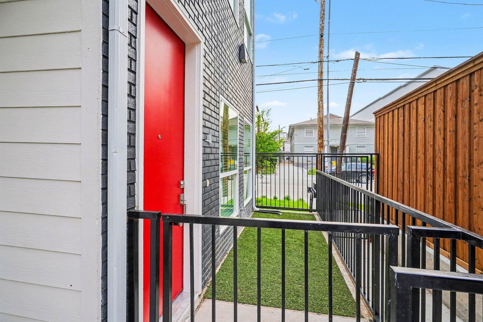 Dallas House: 2217 N Fitzhugh Avenue #101