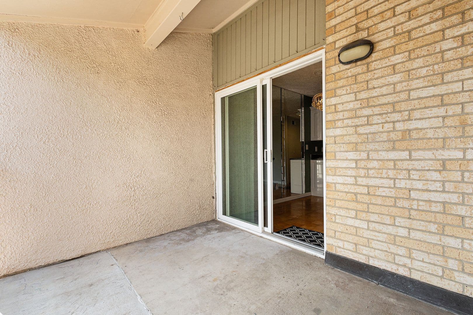 Dallas House: 12806 Midway Rd #2029