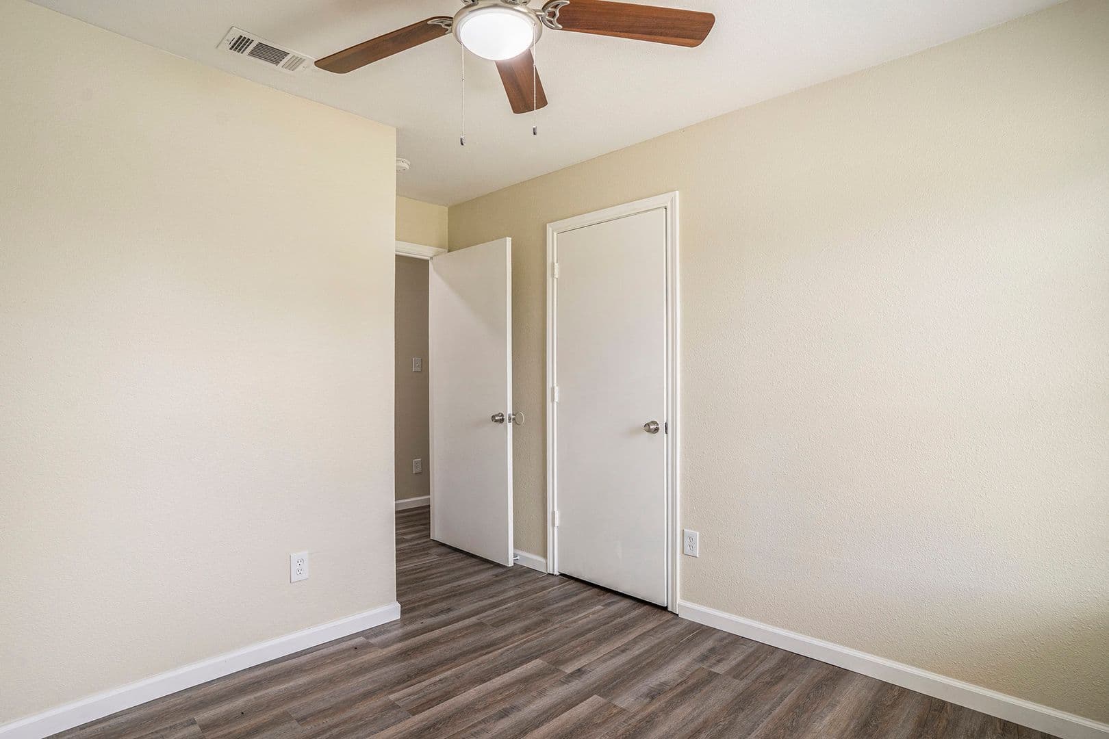 Fort Worth House: 2200 Brookes St