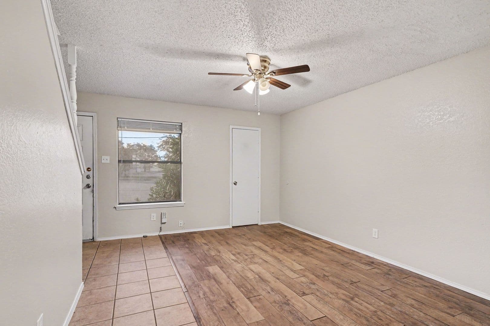 Haltom City House: 3301 Aurora Street