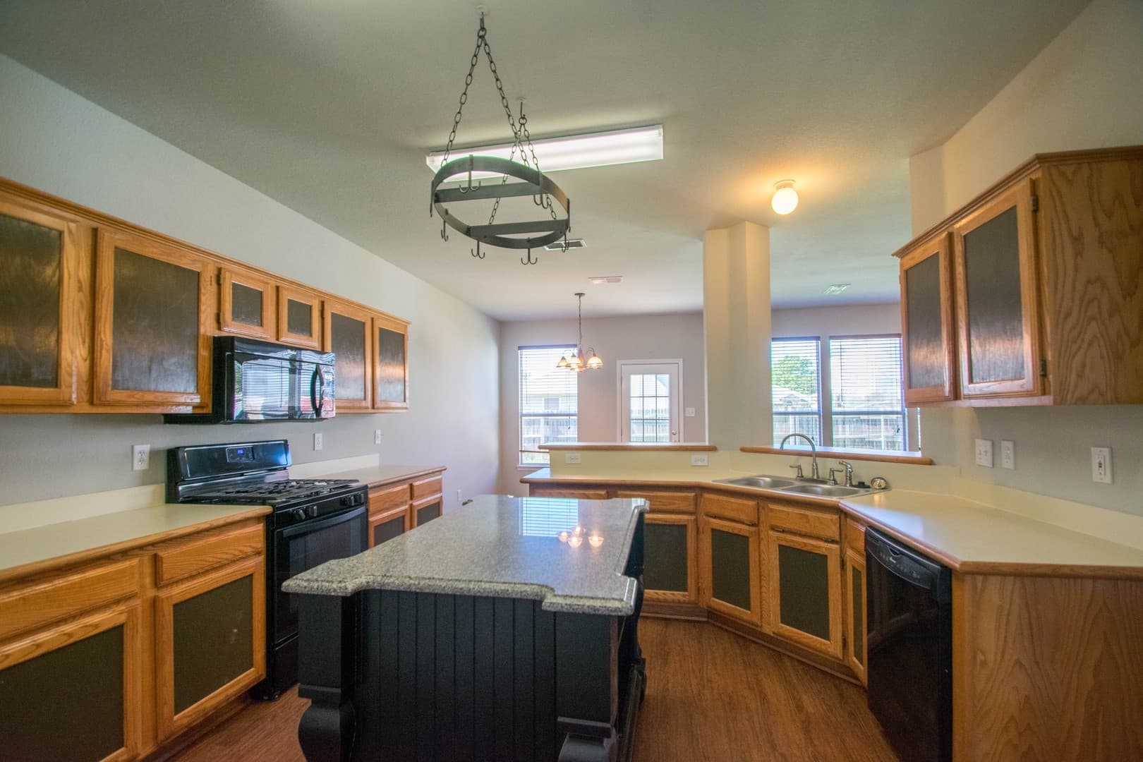 Fort Worth House: 8512 Clearbrook Drive