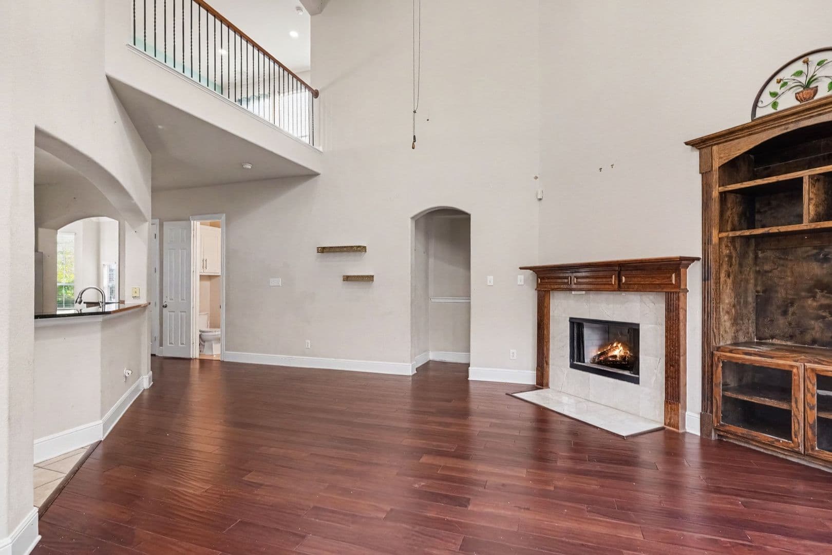 Irving House: 1344 Valley Vista Dr