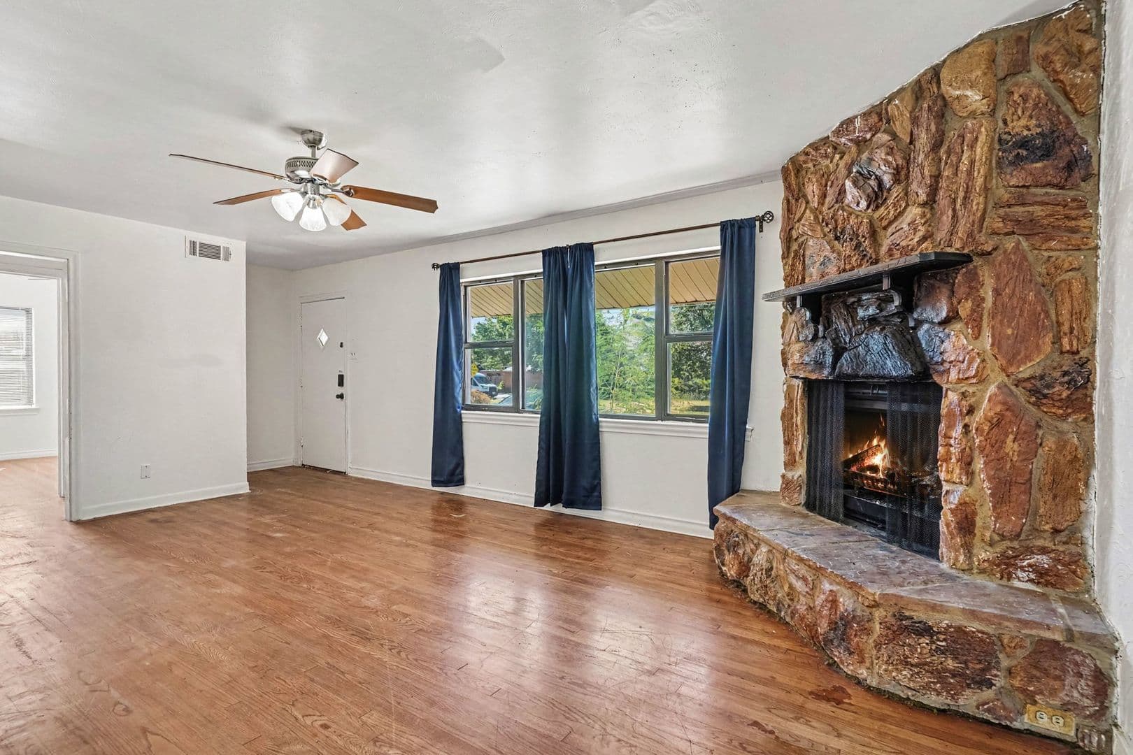 Dallas House: 2409 Materhorn Dr