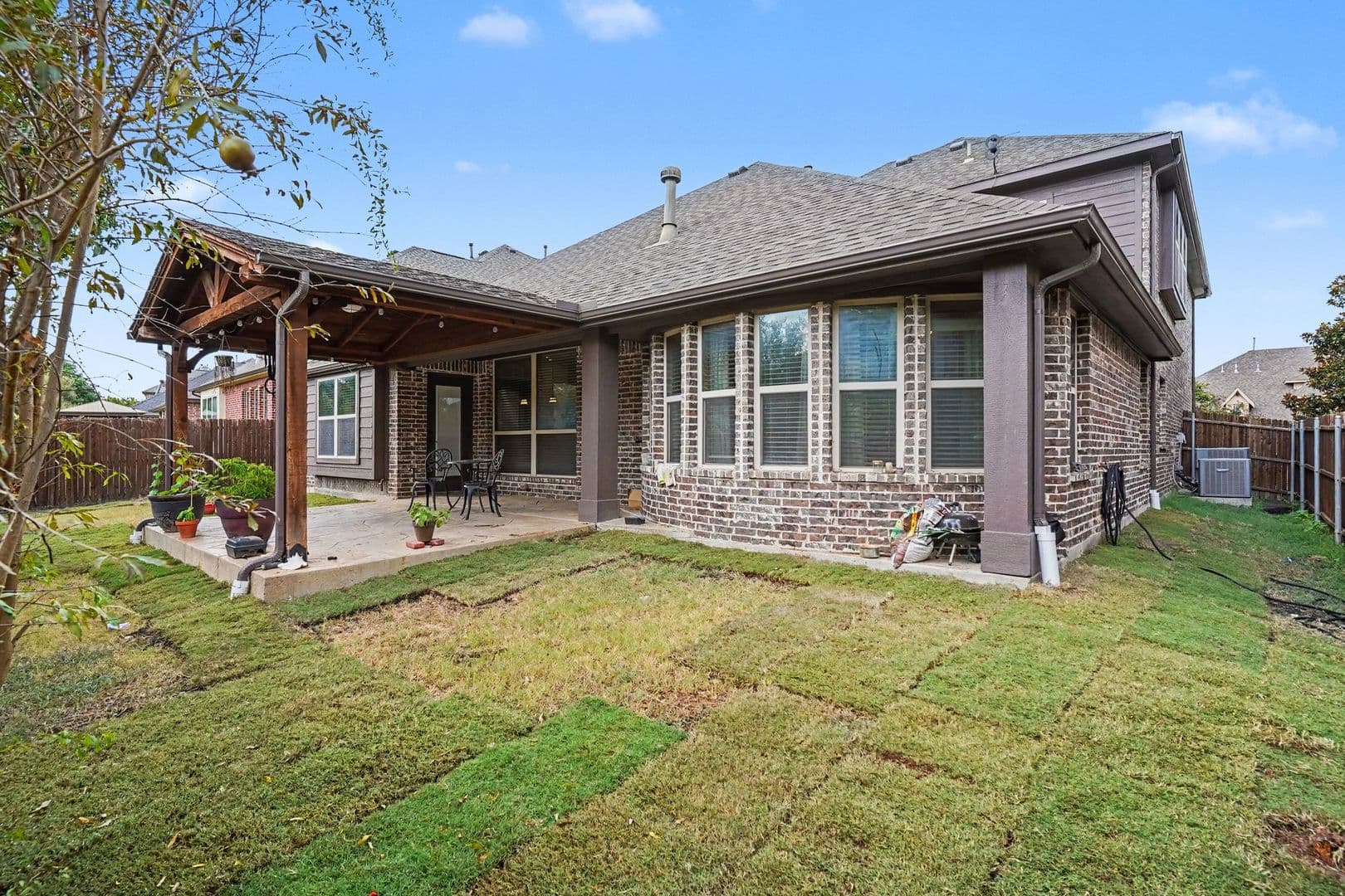 Plano House: 2412 Lynbridge Dr