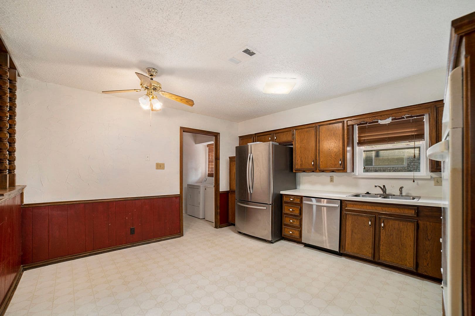 Lewisville House: 1608 San Antone Lane