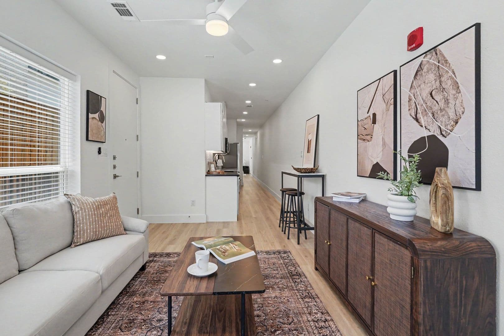 Dallas House: 2217 N Fitzhugh Avenue #101