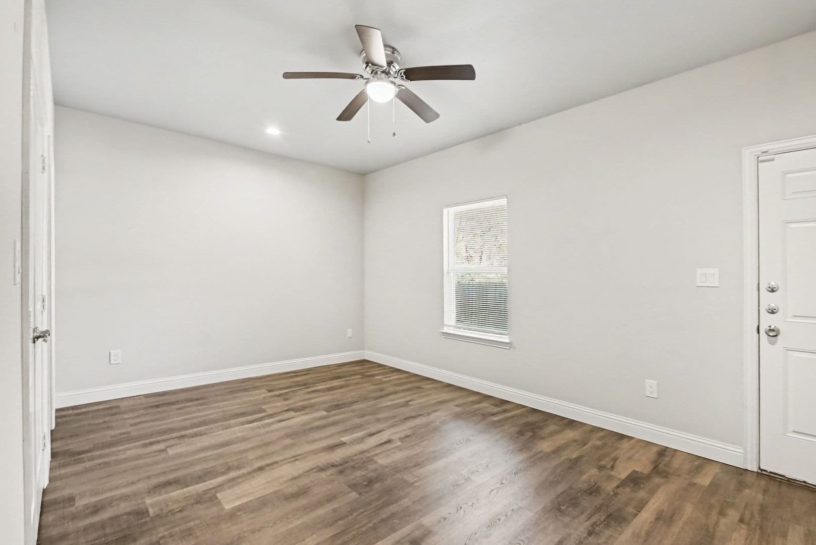 Fort Worth House: 1306 Orange Ave