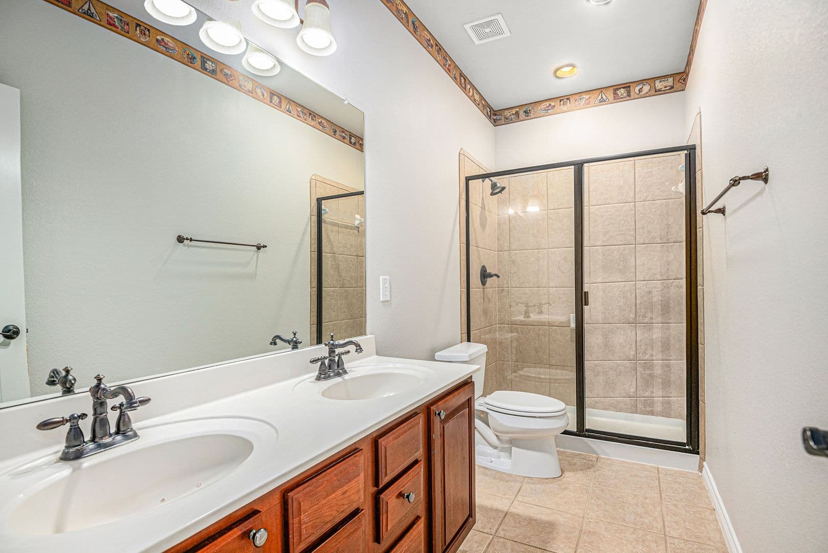 Euless House: 605 Port Royale Way