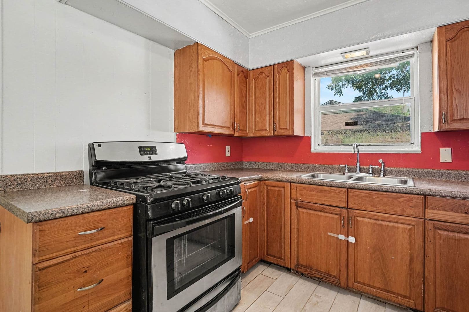 Dallas House: 2409 Materhorn Dr