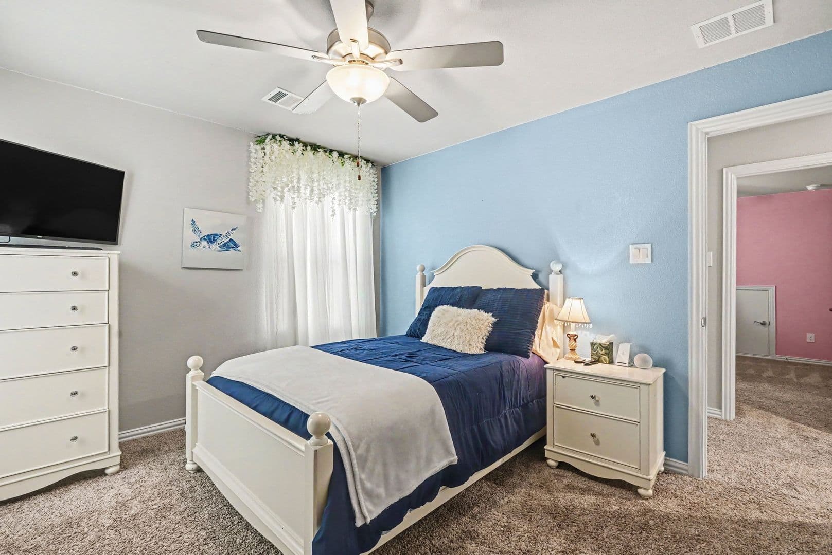Fort Worth House: 10616 Namito St