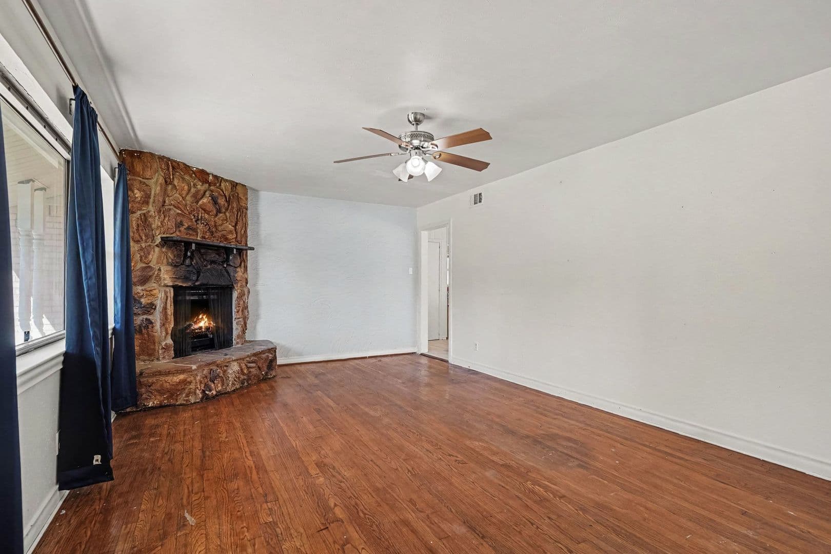 Dallas House: 2409 Materhorn Dr