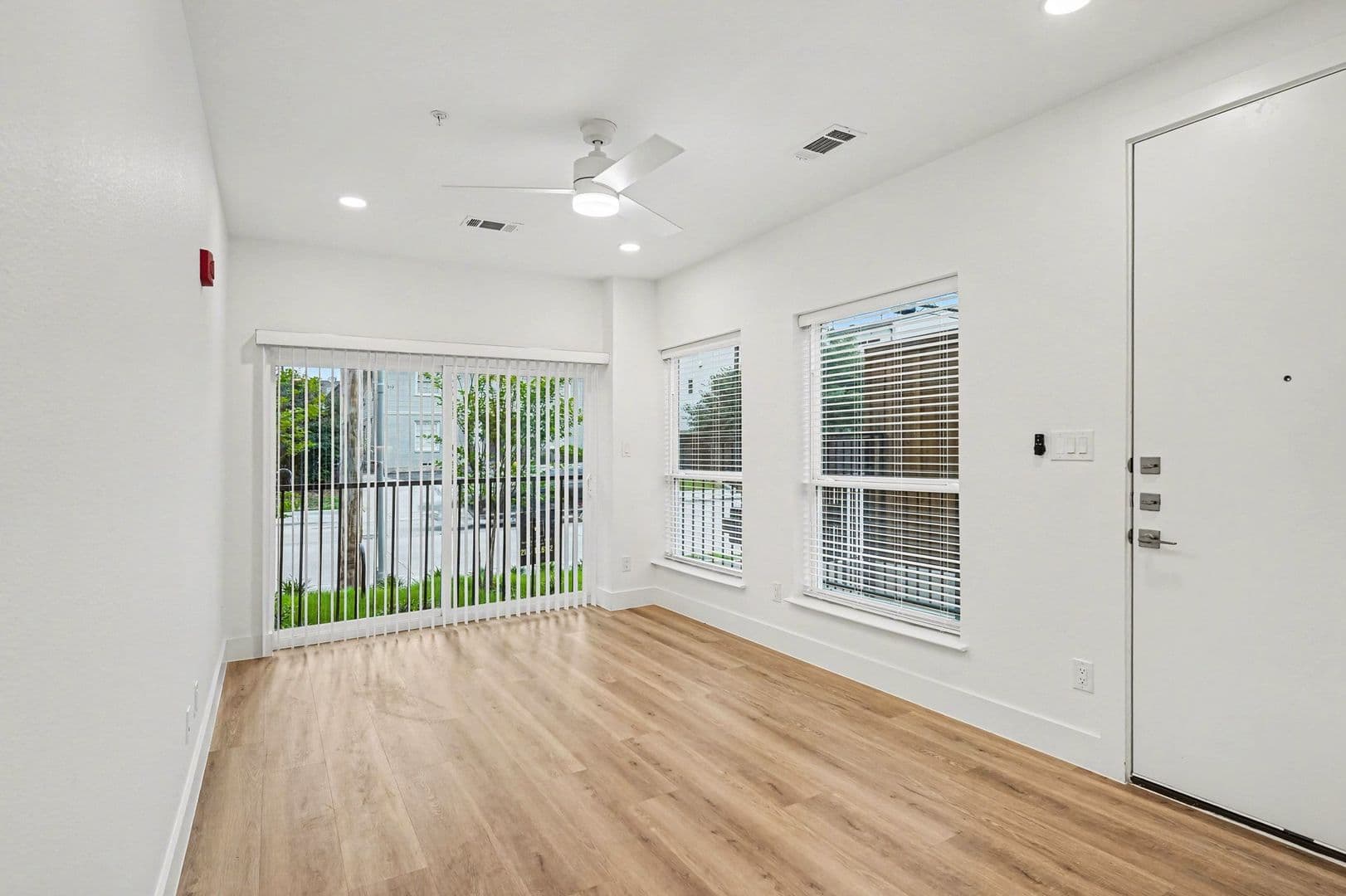 Dallas House: 2217 N Fitzhugh Avenue #101