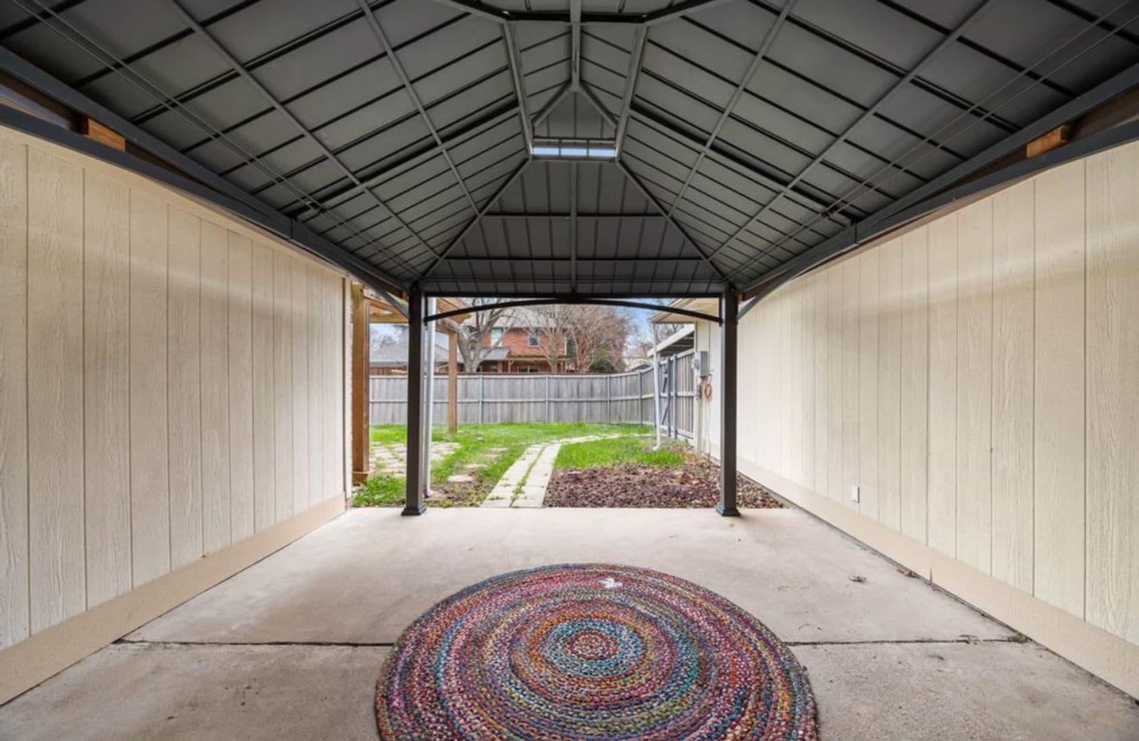Allen House: 1306 Woodmont Dr