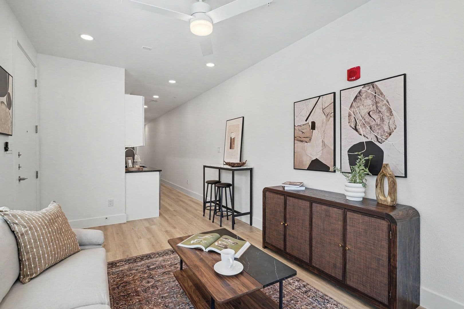 Dallas House: 2217 N Fitzhugh Avenue #101