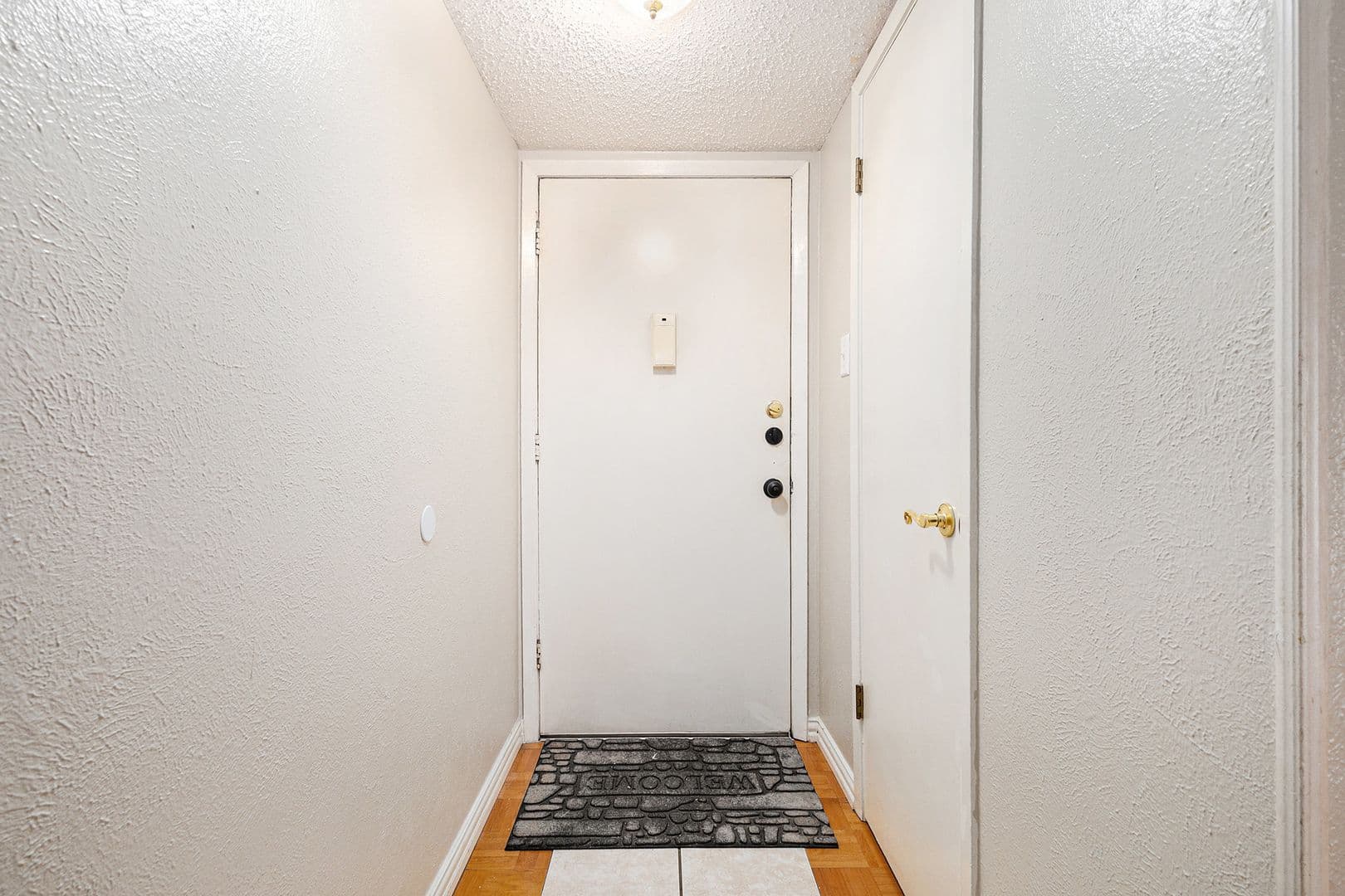Dallas House: 12806 Midway Rd #2029