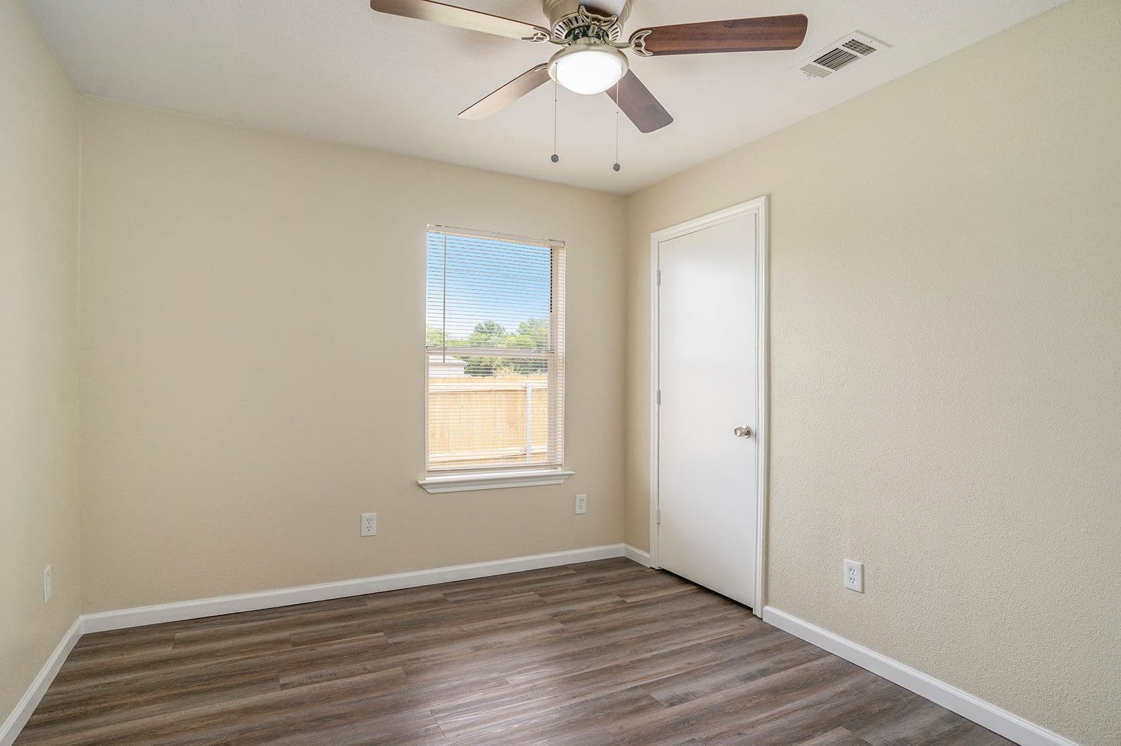 Fort Worth House: 2200 Brookes St